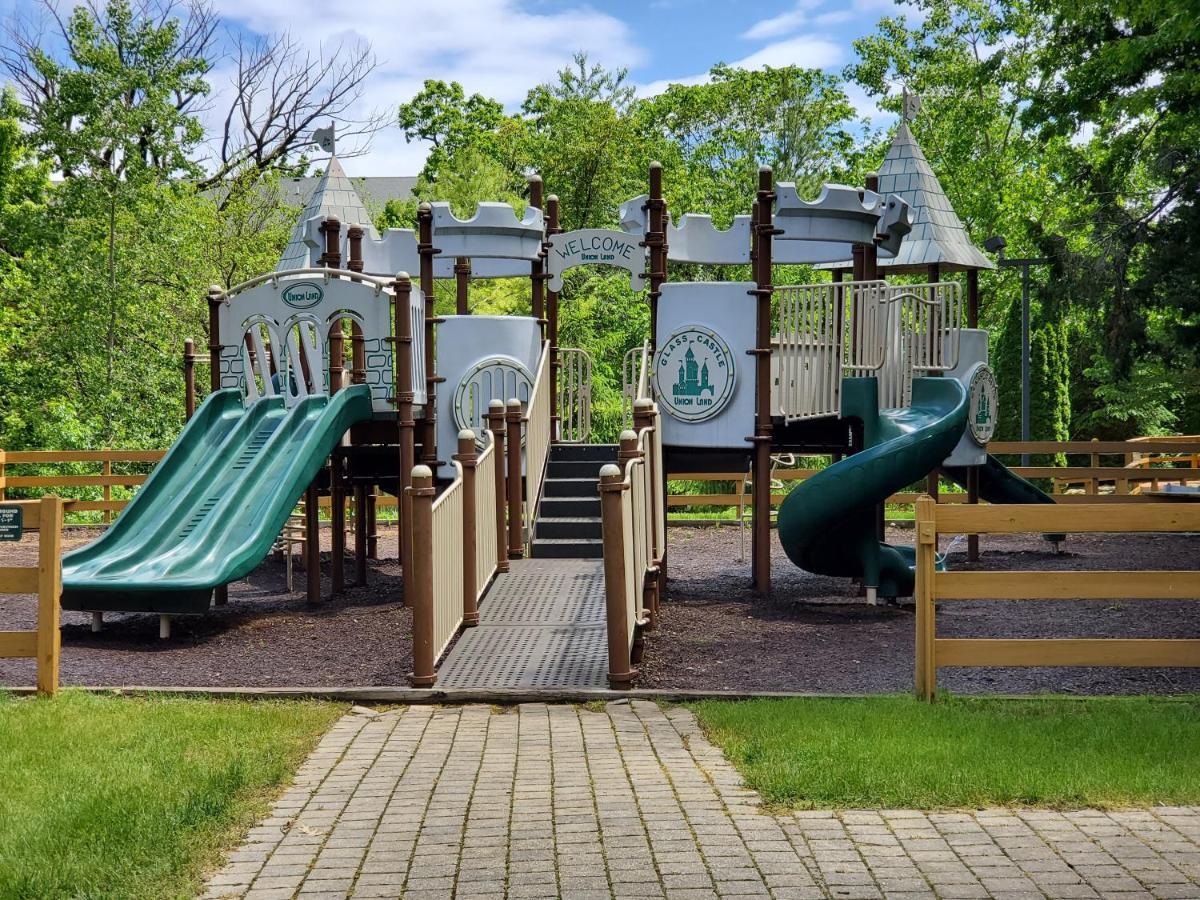 Grand Bear Resort At Starved Rock Utica المظهر الخارجي الصورة